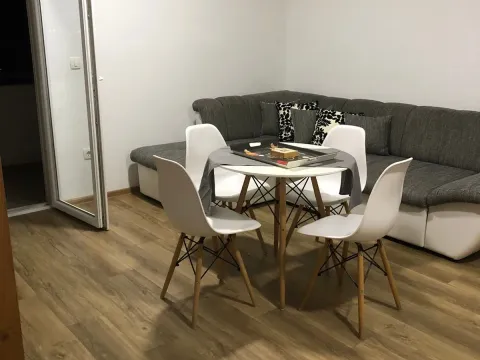 Rent, two bedroom apartment, 52m², Centar, Bar - image 9