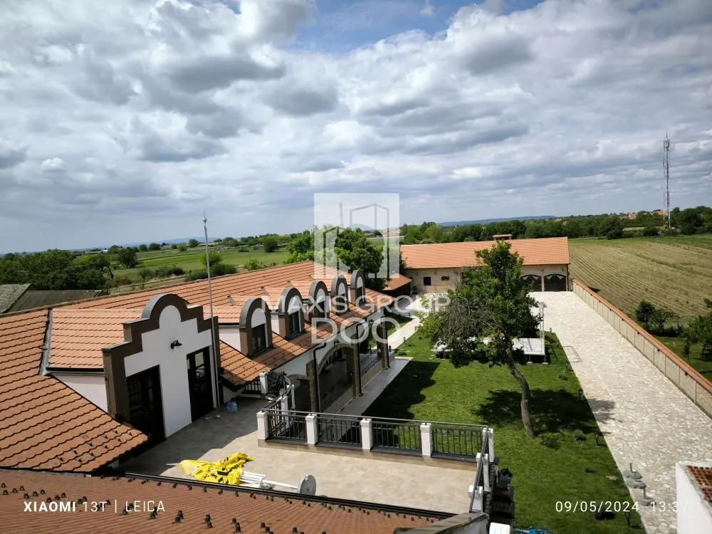 Prodaja, kuća, 1080m², Surduk, Stara Pazova