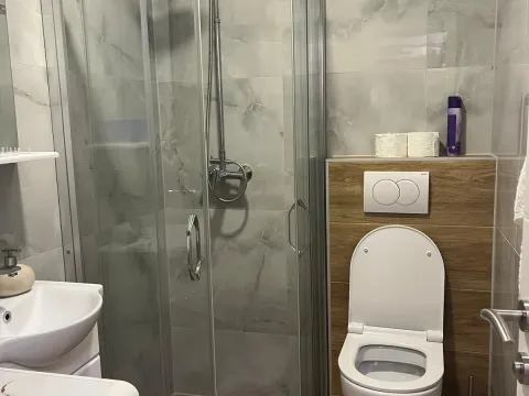 Rent, one bedroom apartment, 47m², Bečići, Budva - image 6