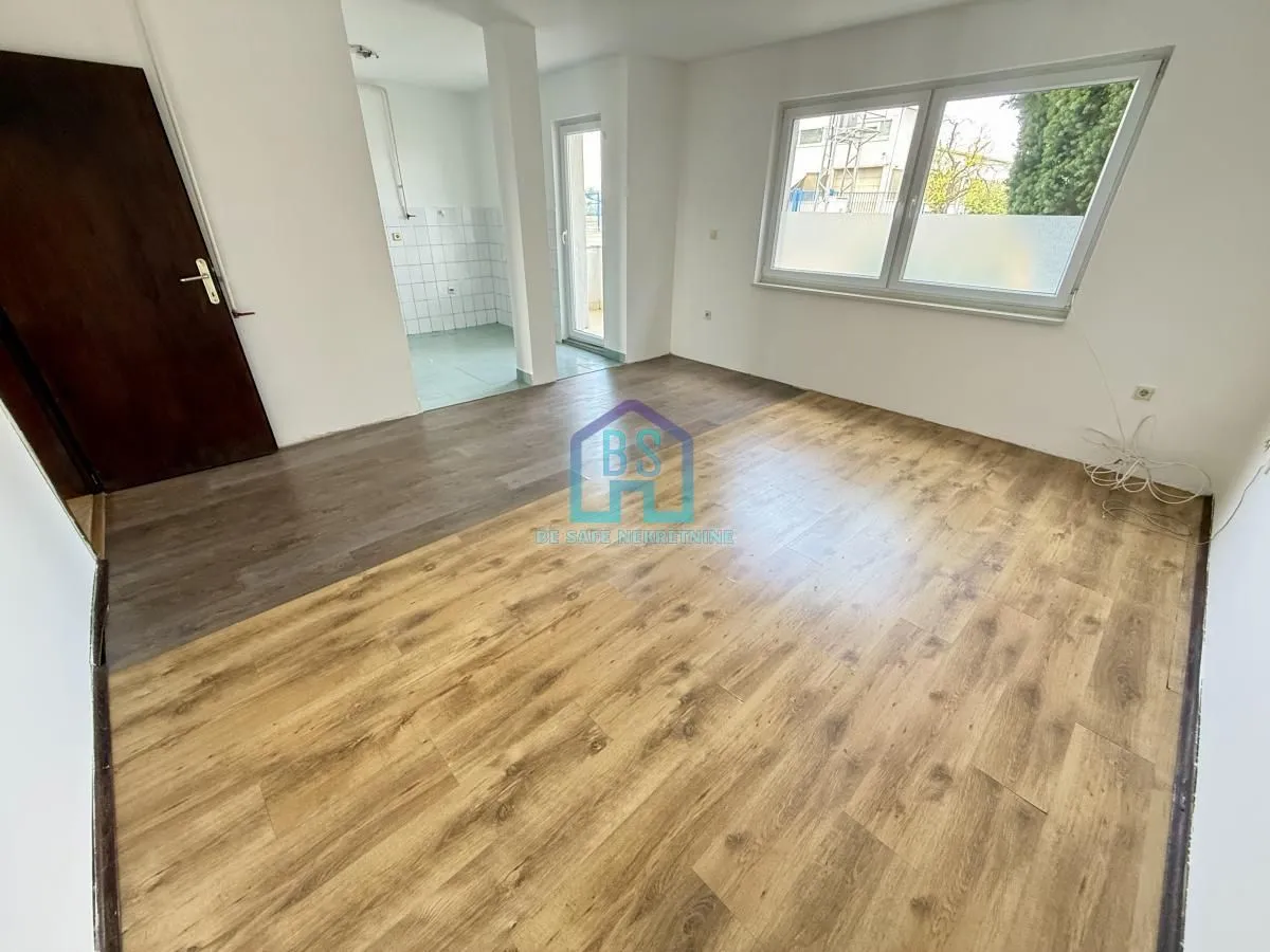 Prodaja, trosoban stan, 67m², Temerin, Novi Sad