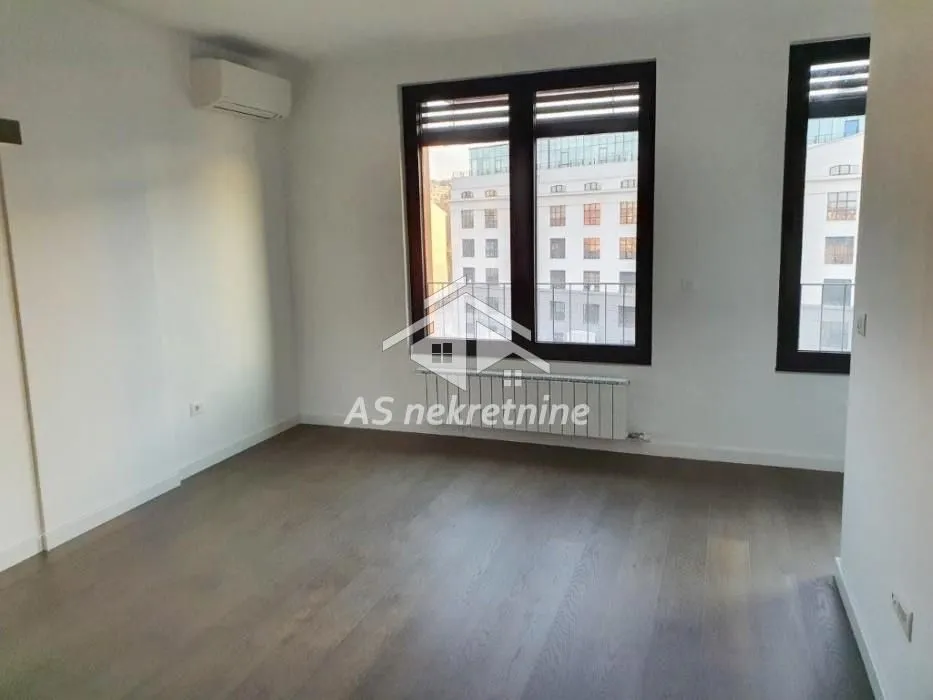 Rent, four bedroom apartment, 125m², Stari Grad, Beograd