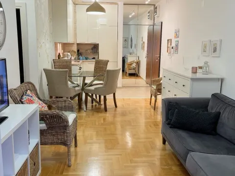 Rent, two bedroom apartment, 52m², Maine, Budva - image 2