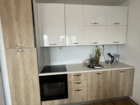 Izdavanje, dvosoban stan, 70m², Centar, Bar - image 5