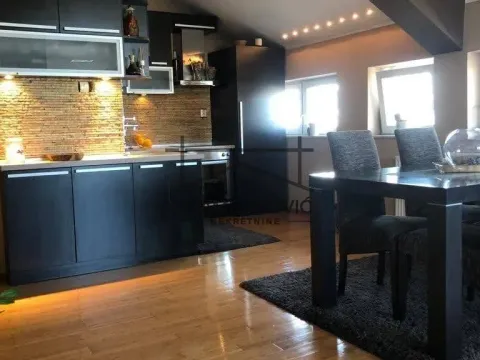 Sale, three bedroom apartment, 113m², Nova Detelinara, Novi Sad Sve Podlokacije - image 2