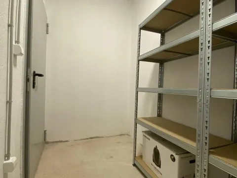 Izdavanje, jednosoban stan, 49m², Central Point, Podgorica - image 21