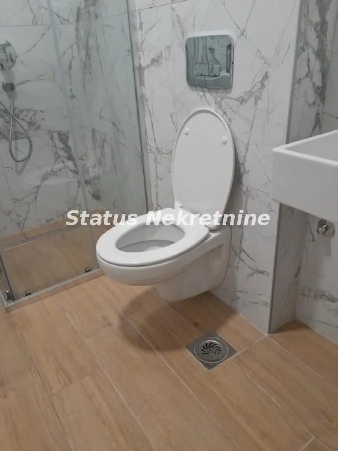 Izdavanje, dvosoban stan, 43m², Podbara, Novi Sad Sve Podlokacije