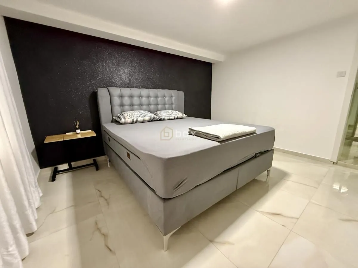 Sale, house, 200m², Pantelej, Niš
