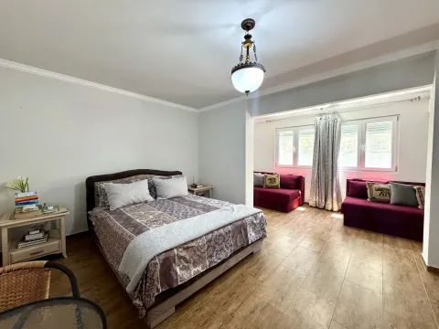 Izdavanje, trosoban stan, 100m², Seljanovo, Tivat - image 11