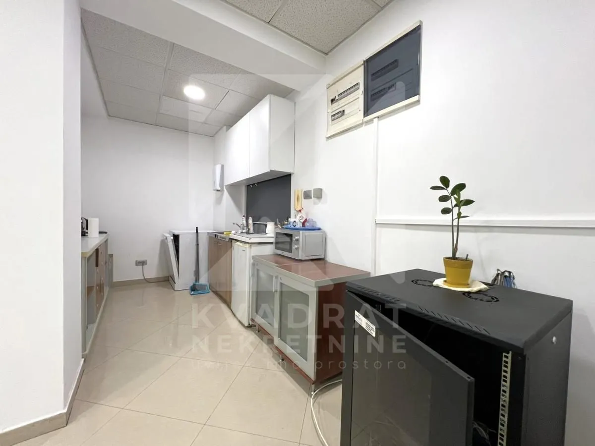 Rent, office space, 130m², Preko Morače, Podgorica