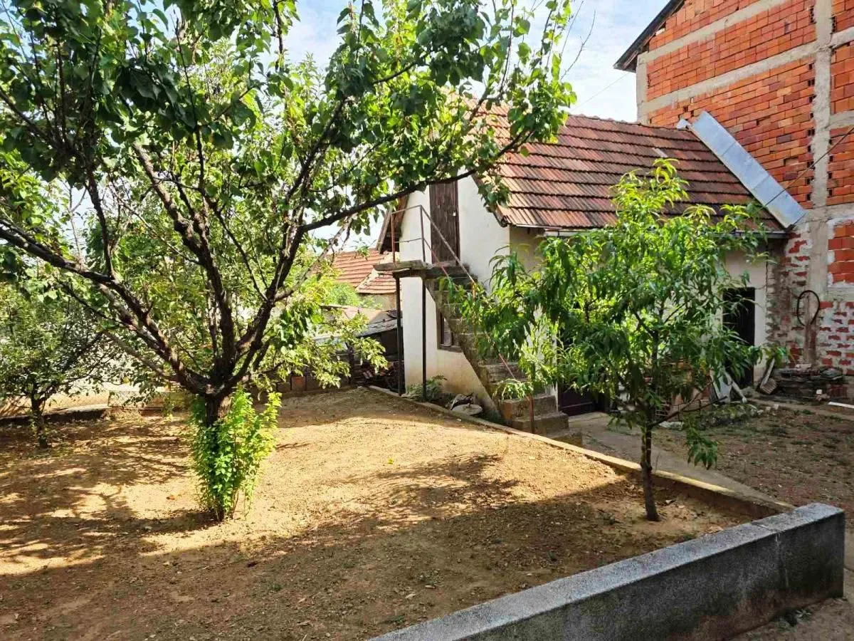 Sale, house, 260m², Ledena Stena, Niš