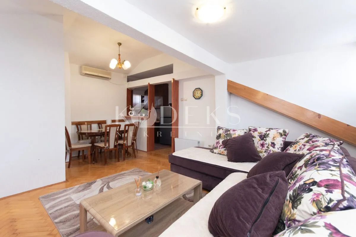 Izdavanje, trosoban stan, 56m², Centar, Podgorica