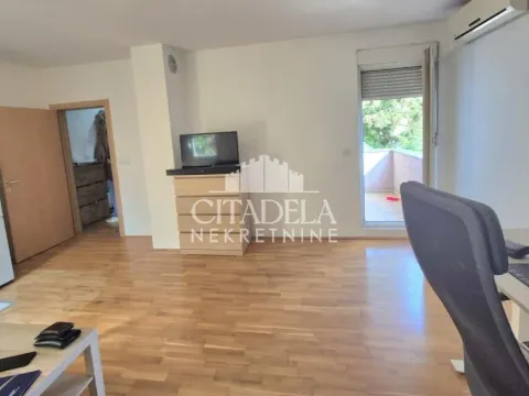 Prodaja, jednosoban stan, 44m², Cvetkova Pijaca, Zvezdara Sve Podlokacije - image 2