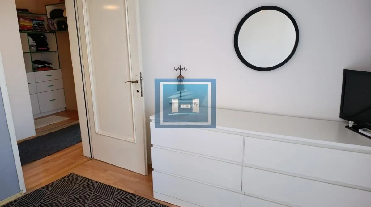 Prodaja, trosoban stan, 83m², Vašarište, Jagodina
