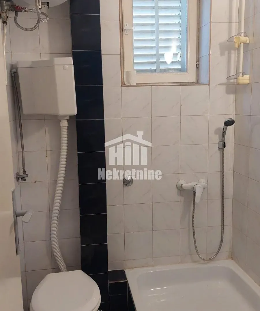 Rent, house, 180m², Čukarica, Beograd