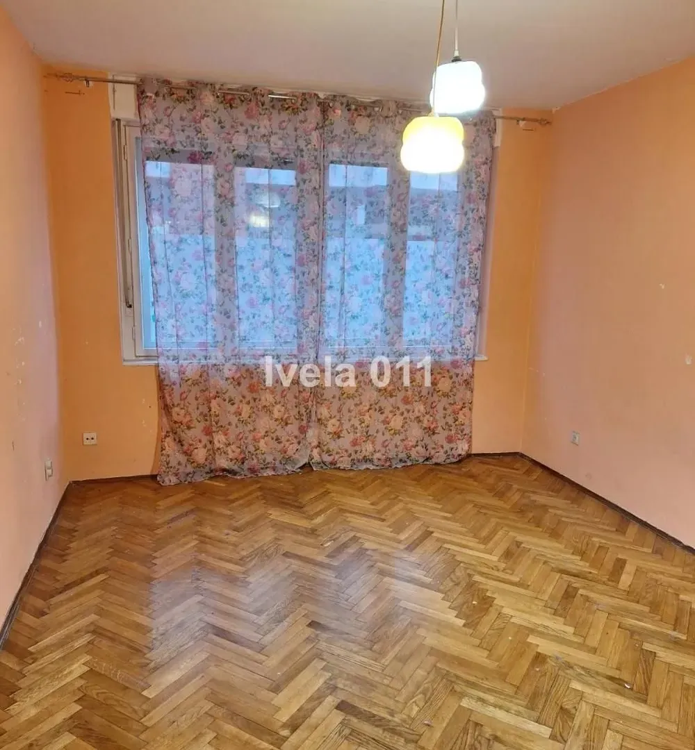 Prodaja, trosoban stan, 65m², Vračar Sve Podlokacije, Beograd