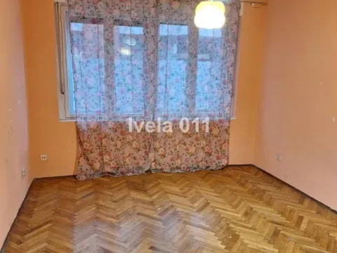 Prodaja, trosoban stan, 65m², Vračar Sve Podlokacije, Beograd - image 1