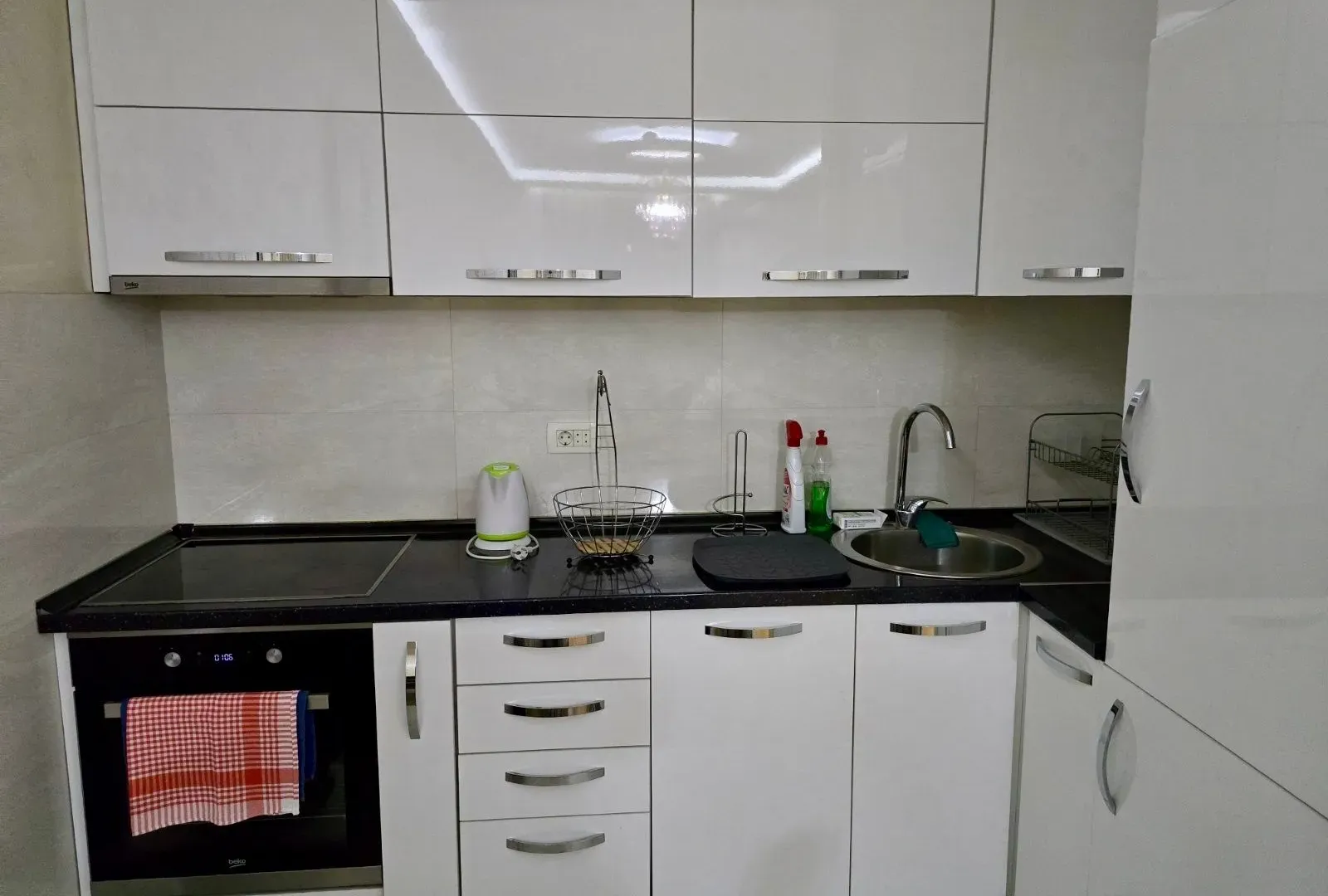 Izdavanje, jednosoban stan, 49m², Central Point, Podgorica