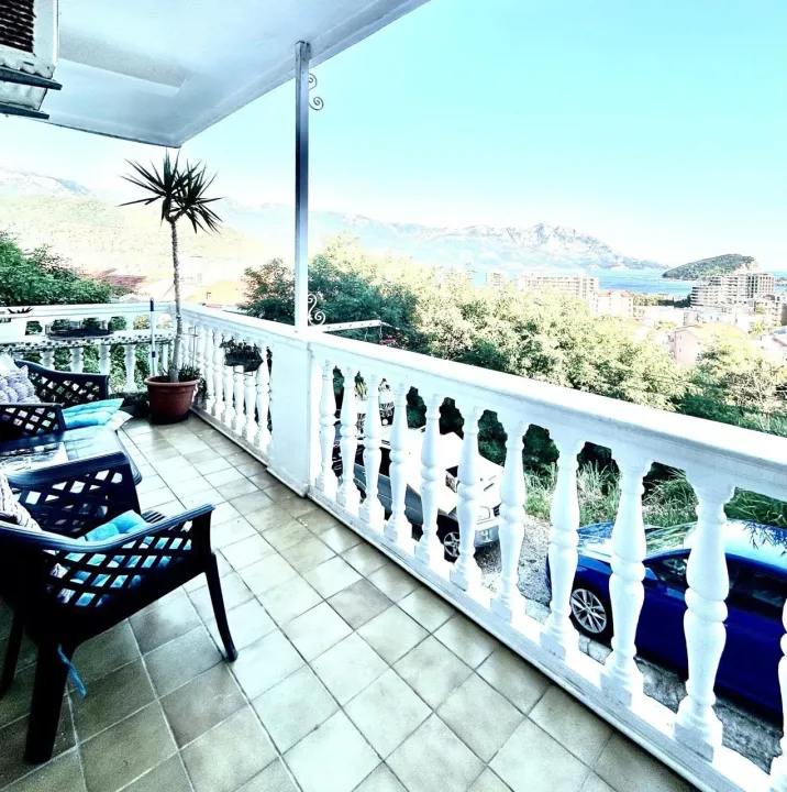 Rent, three bedroom apartment, 85m², Babin Do, Budva