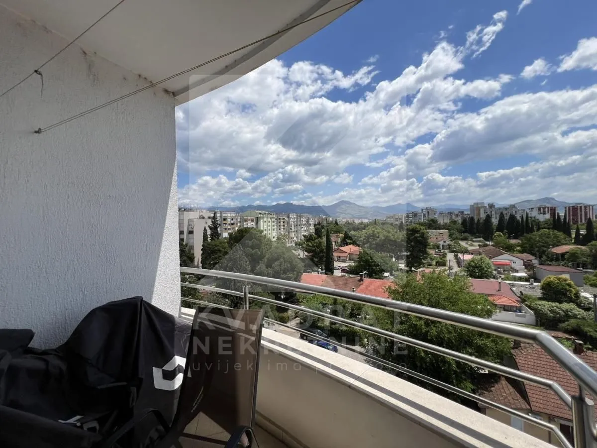 Rent, one bedroom apartment, 40m², Pobrežje, Podgorica