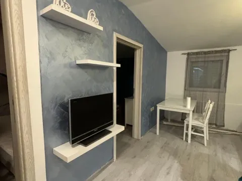 Rent, two bedroom apartment, 50m², Centar, Podgorica - image 1