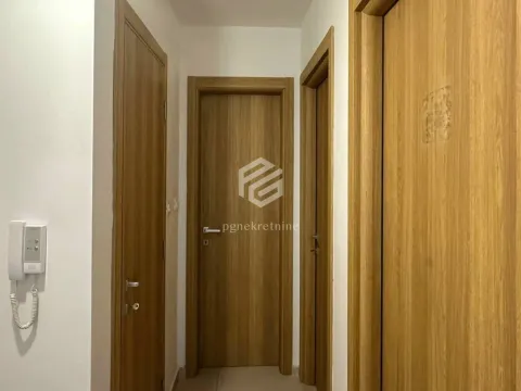 Rent, two bedroom apartment, 69m², Ljubović, Podgorica - image 7