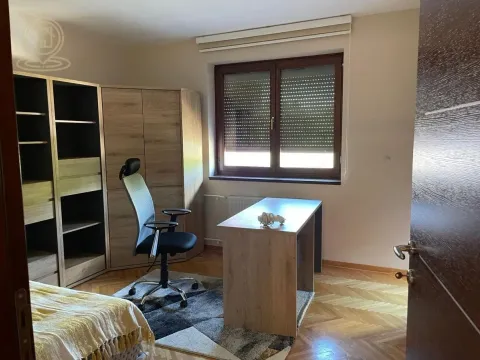 Izdavanje, četvorosoban stan, 85m², Crveni Krst, Niš - image 8