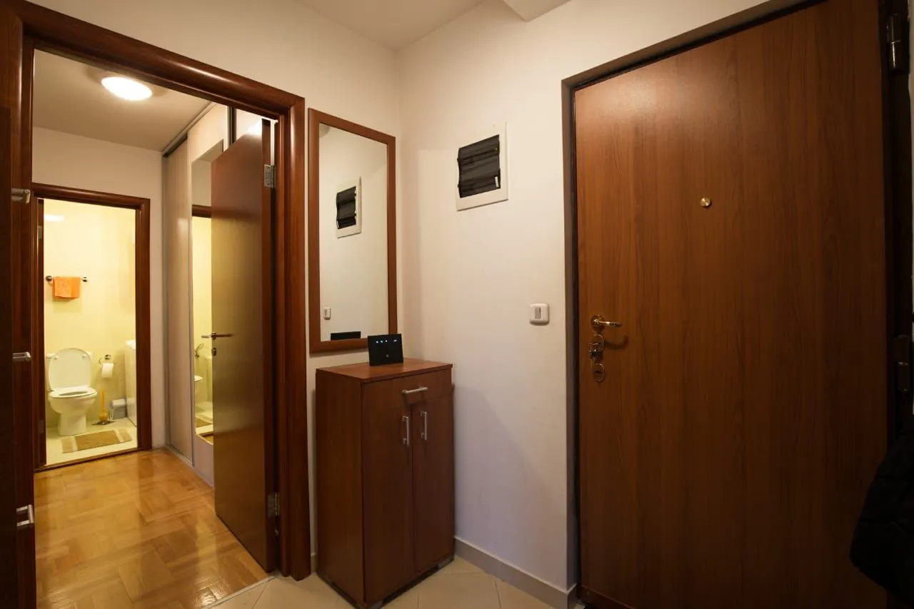 Izdavanje, stan, 67m², Podgorica, Crna Gora