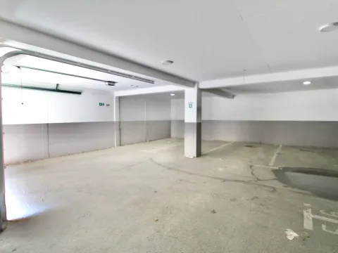 Rent, one bedroom apartment, 55m², Šušanj, Bar - image 12
