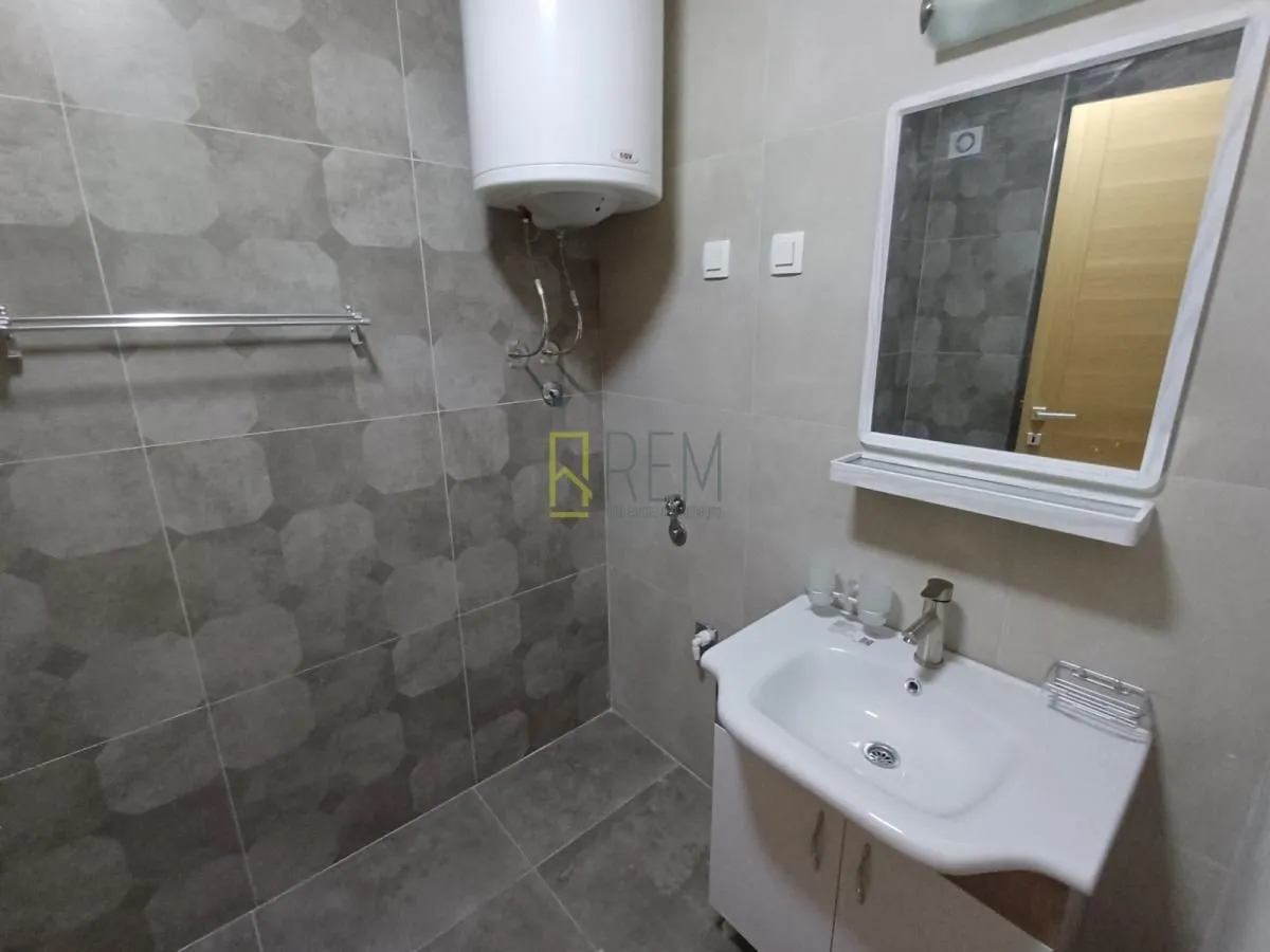 Prodaja, jednosoban stan, 45m², Pobrežje, Podgorica