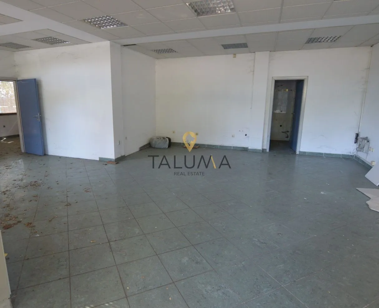 Izdavanje, poslovni prostor, 77m², Stara Varoš, Podgorica