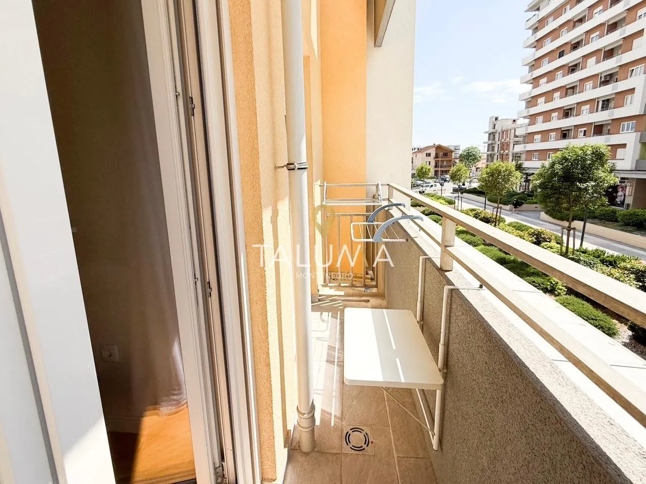Izdavanje, jednosoban stan, 40m², City Kvart, Podgorica