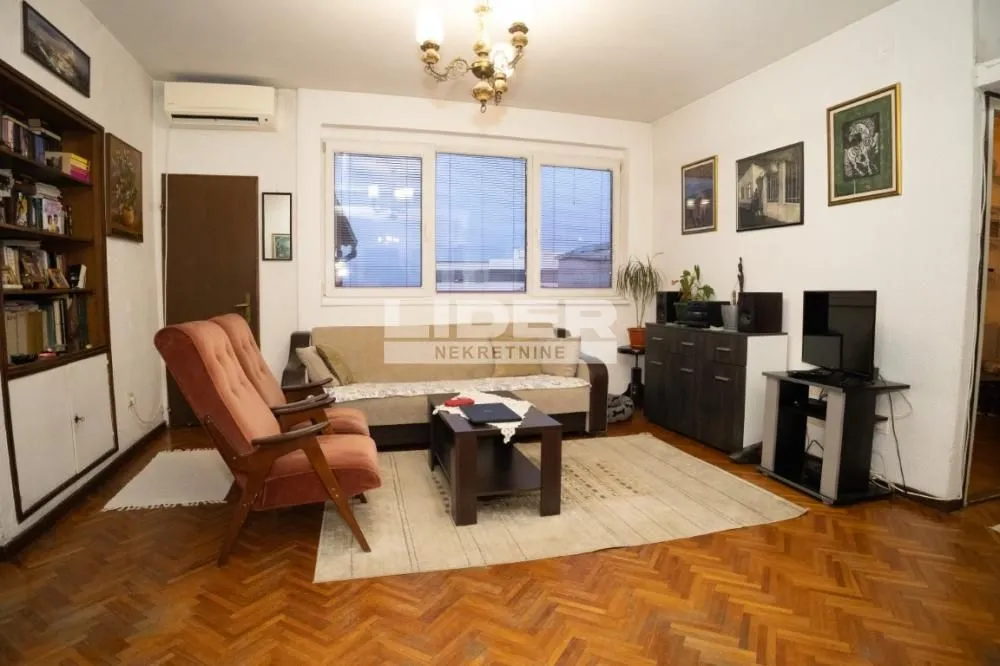 Prodaja, četvorosoban stan, 91m², Vukov Spomenik, Zvezdara Sve Podlokacije