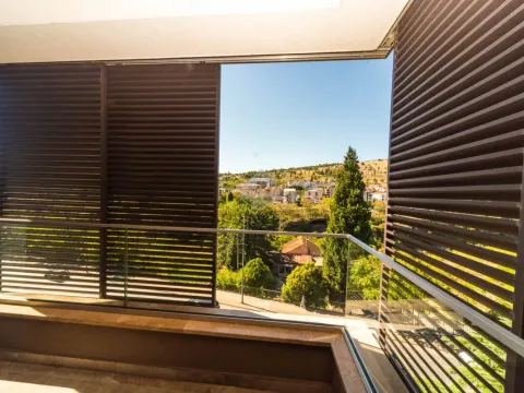 Izdavanje, jednosoban stan, 46m², Gorica C, Podgorica - image 12