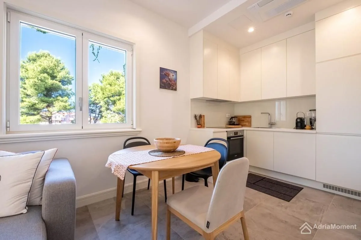 Prodaja, jednosoban stan, 57m², Radovići, Tivat