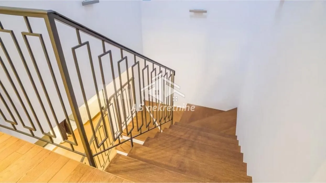 Rent, apartment, 188m², Kalenić Pijaca, Vračar Sve Podlokacije