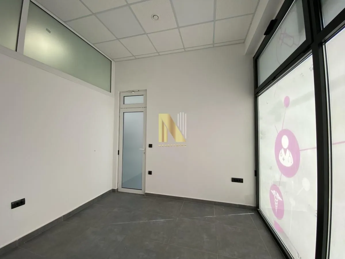 Rent, office space, 111m², Veternička rampa, Novi Sad Sve Podlokacije