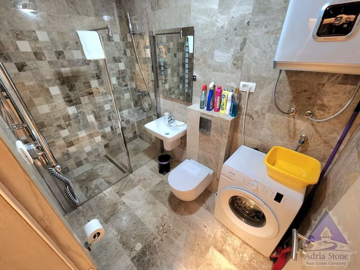 Prodaja, jednosoban stan, 87m², Pržno, Budva