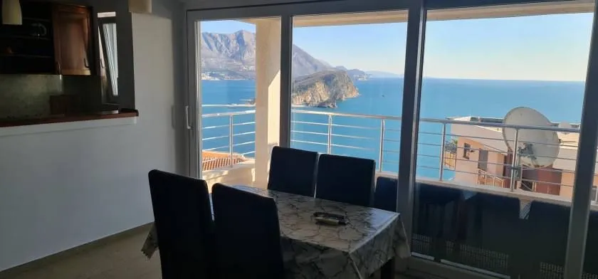 Prodaja, jednosoban stan, 65m², Centar, Budva