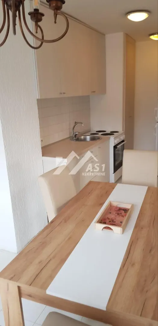 Izdavanje, dvosoban stan, 58m², Liman 2, Novi Sad Sve Podlokacije