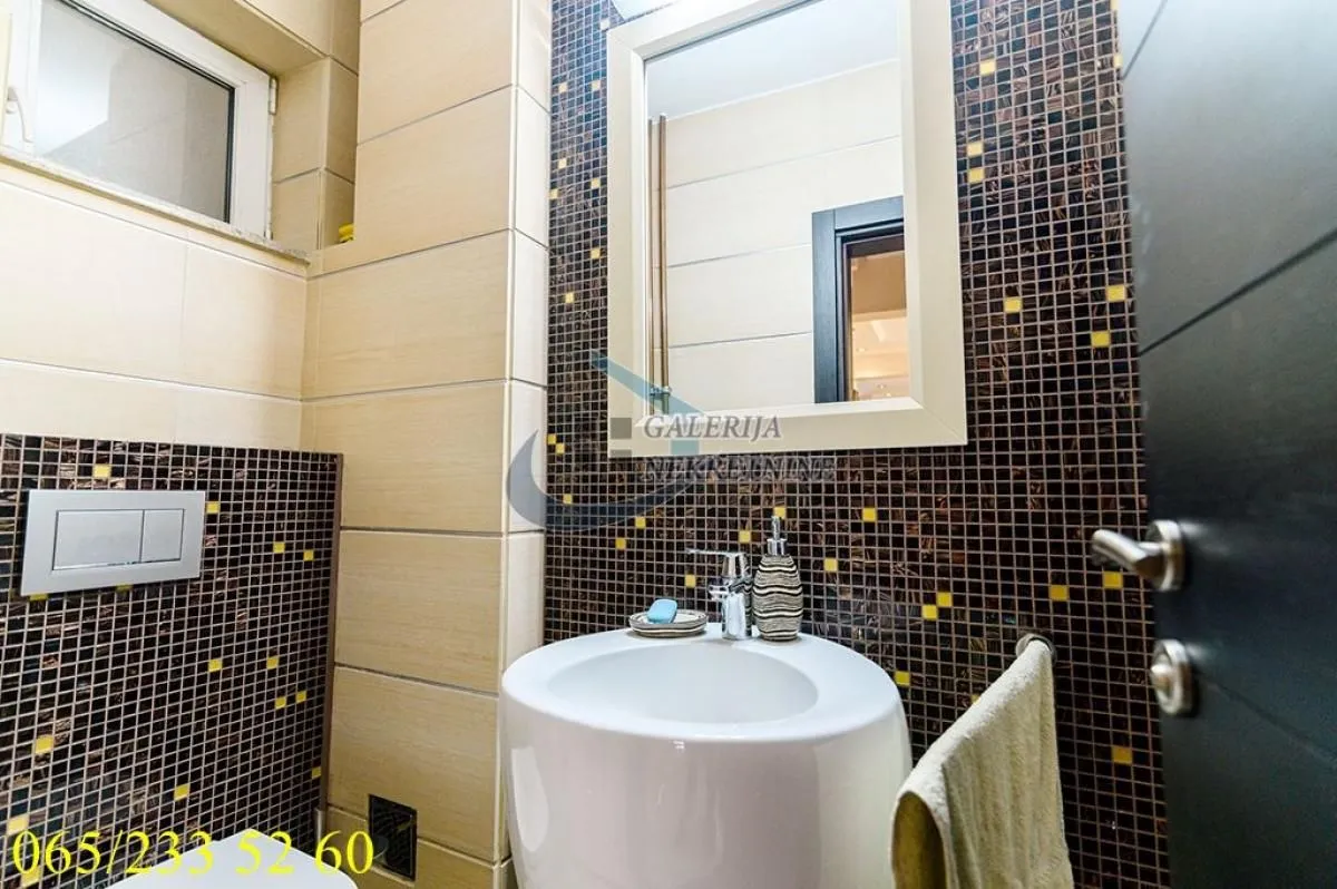Prodaja, trosoban stan, 77m², Žarkovo, Beograd