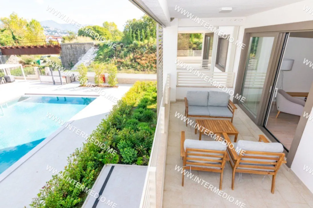Prodaja, dvosoban stan, 63m², Igalo, Herceg Novi