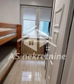 Izdavanje, trosoban stan, 58m², Savski Venac, Beograd - image 14