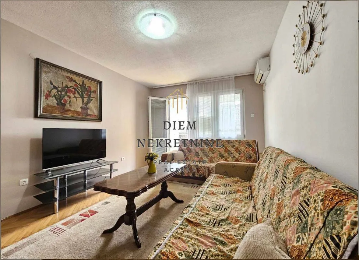 Rent, one bedroom apartment, 60m², Centar, Bar