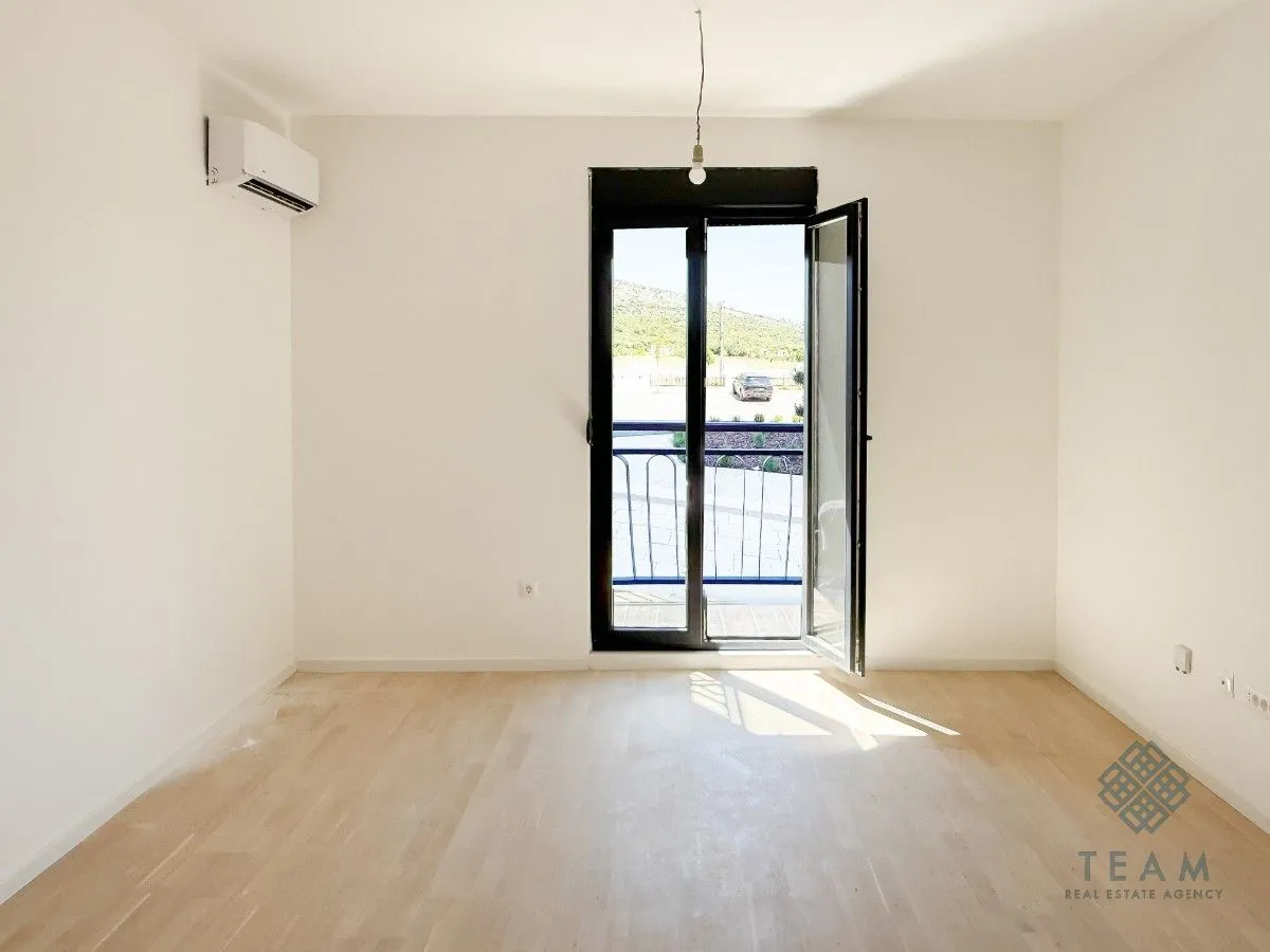 Rent, one bedroom apartment, 39m², Tološi, Podgorica