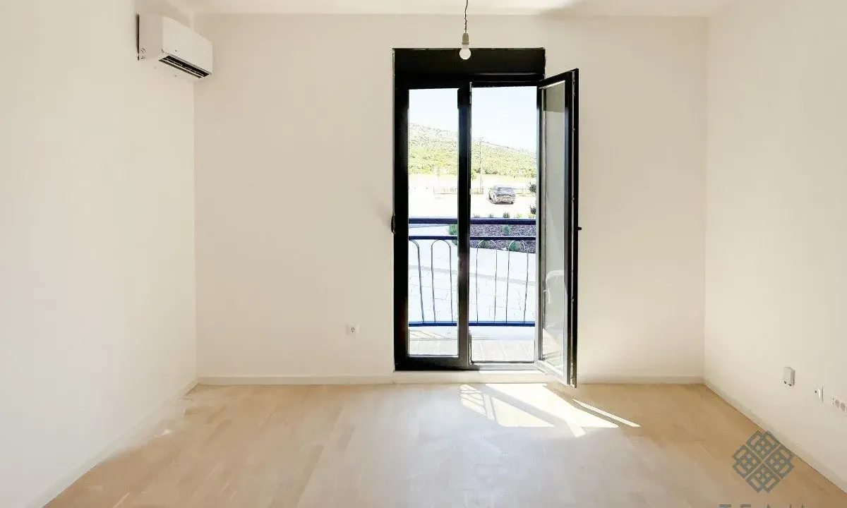 Rent, one bedroom apartment, 39m², Tološi, Podgorica