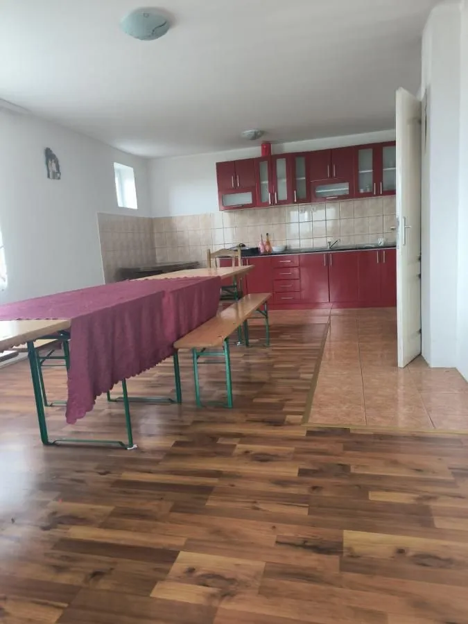 Prodaja, kuća, 194m², Ribare, Jagodina
