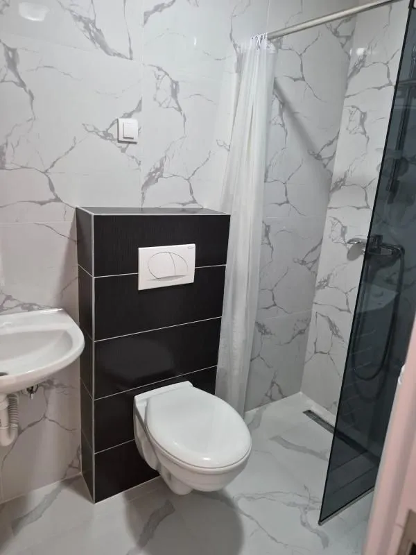 Prodaja, jednosoban stan, 46m², Lazi, Budva