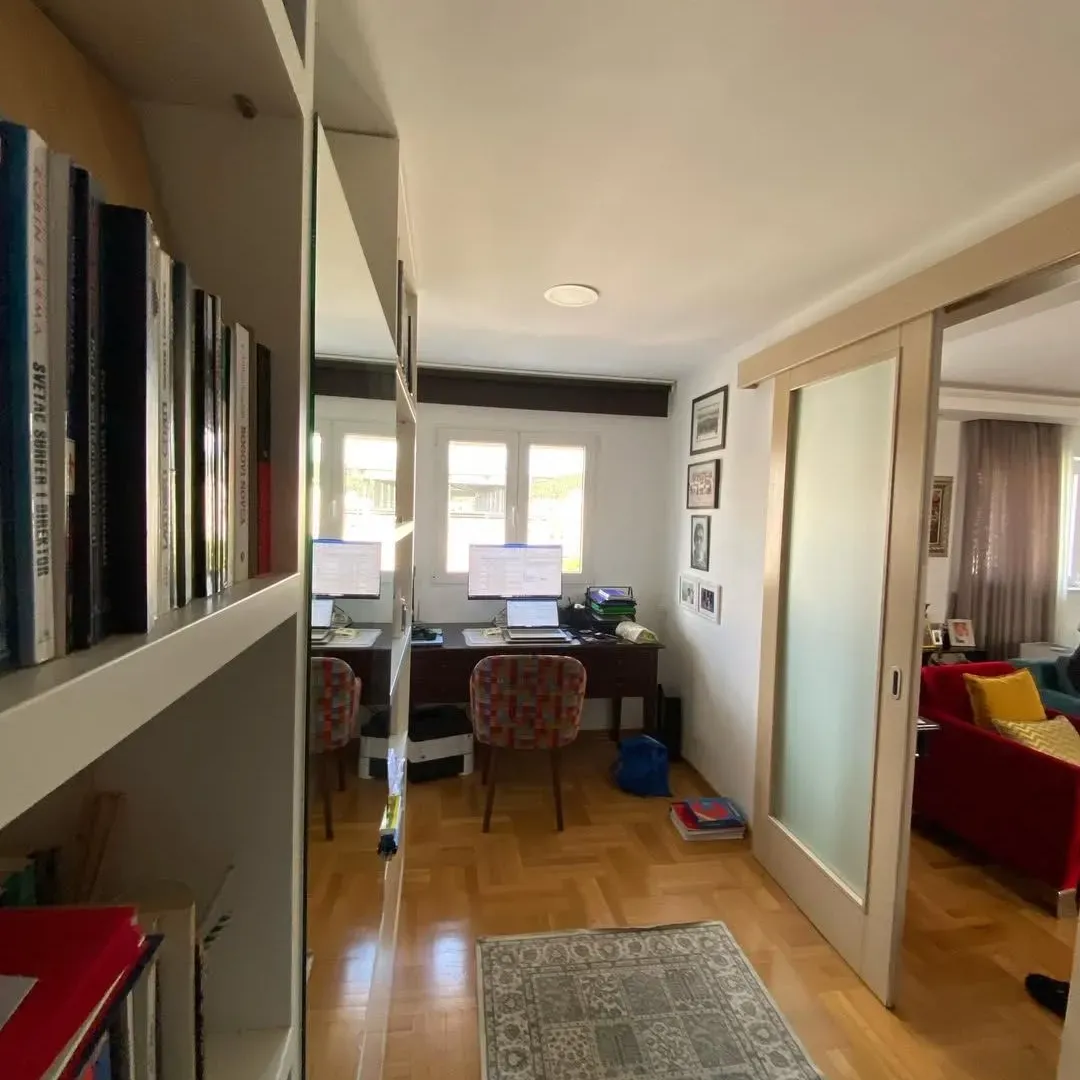 Izdavanje, trosoban stan, 120m², Centar, Podgorica