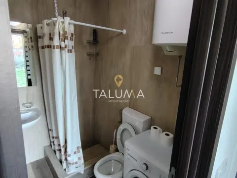 Izdavanje, jednosoban stan, 40m², Momišići, Podgorica - image 4