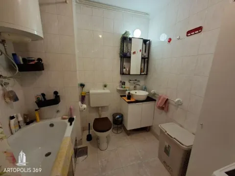 Sale, four bedroom apartment, 115m², Savski Venac, Beograd - image 14
